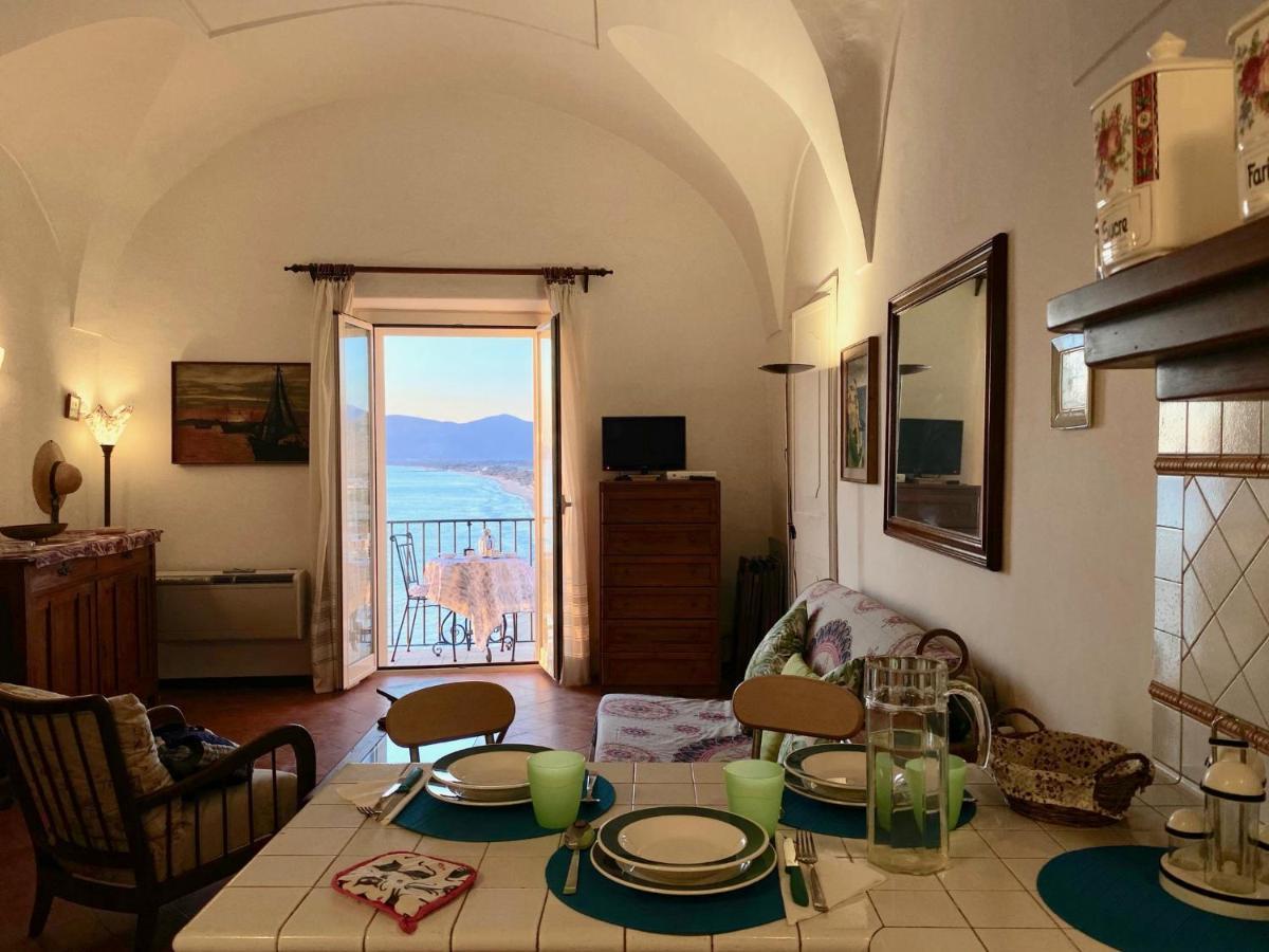 Holidaycasa Romano - Vacanza Nel Cuore Di Sperlonga Exterior foto