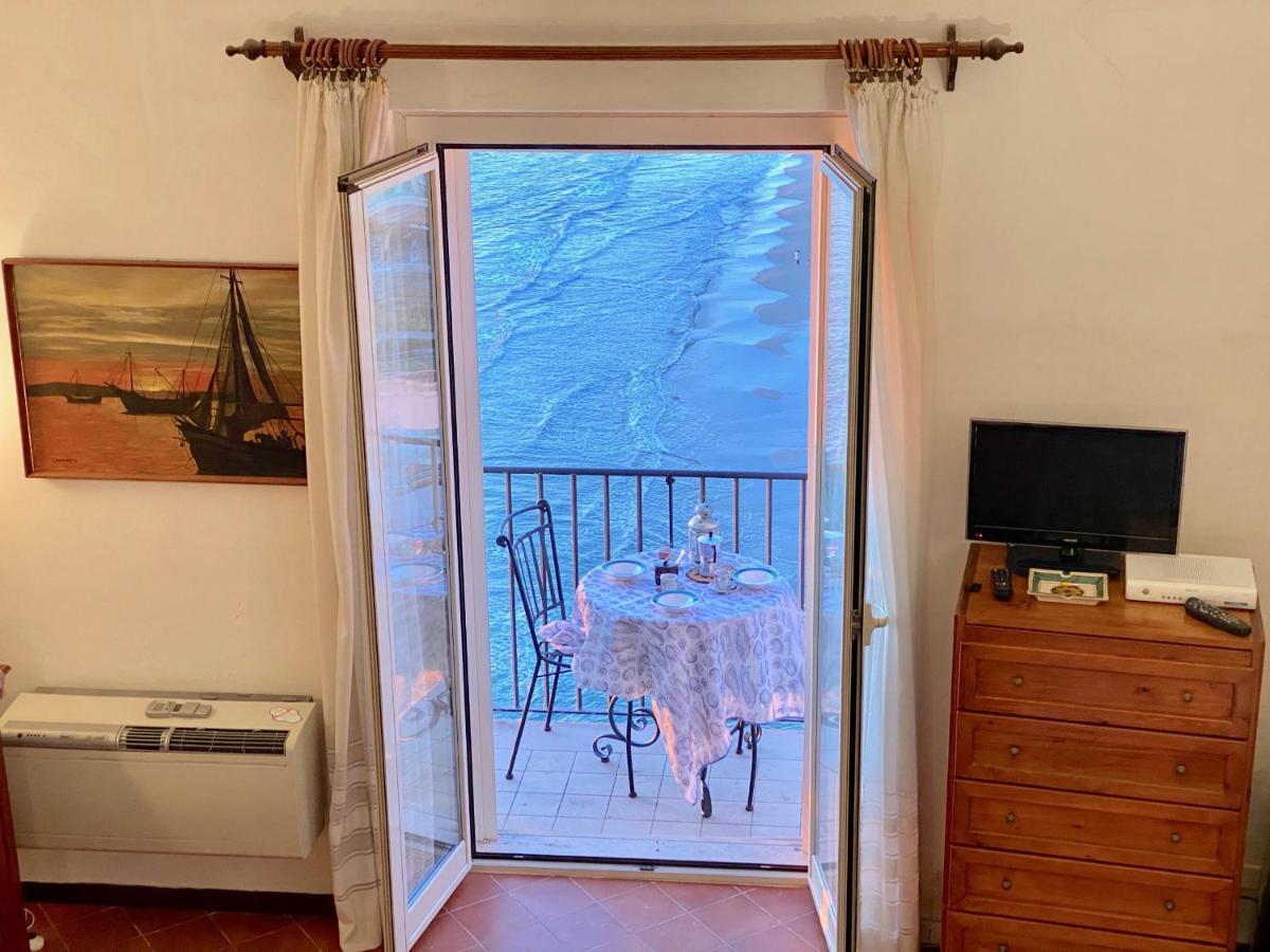 Holidaycasa Romano - Vacanza Nel Cuore Di Sperlonga Exterior foto
